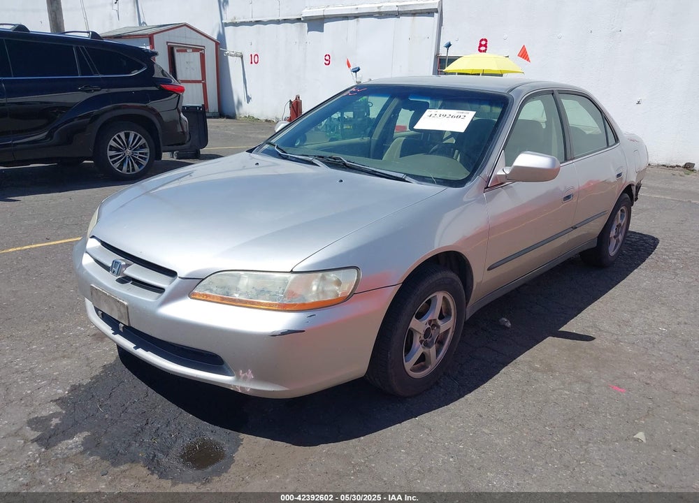 1999 HONDA ACCORD LX VIN: JHMCG5643XC038779