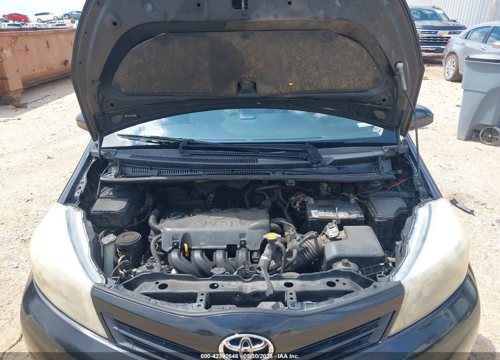 2014 TOYOTA YARIS LE (TMC/CBU PLANT) VIN: JTDKTUD33ED575740