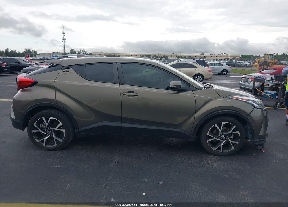 2021 TOYOTA C-HR XLE VIN: NMTKHMBX4MR138774