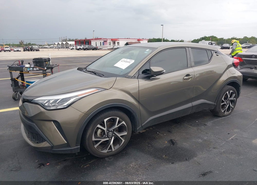 2021 TOYOTA C-HR XLE VIN: NMTKHMBX4MR138774