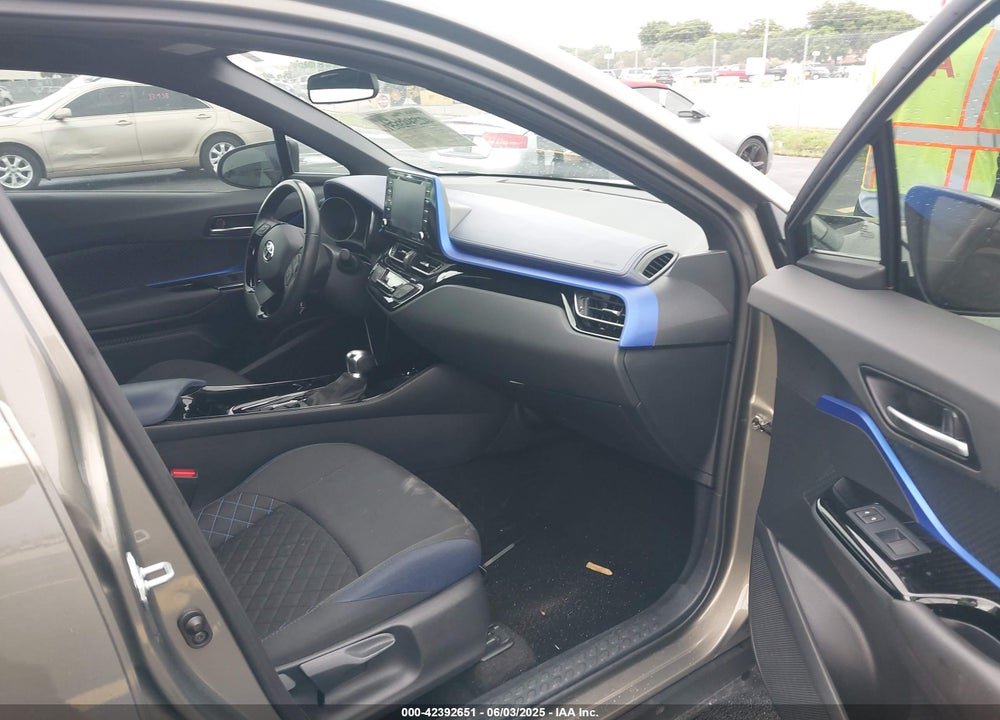 2021 TOYOTA C-HR XLE VIN: NMTKHMBX4MR138774