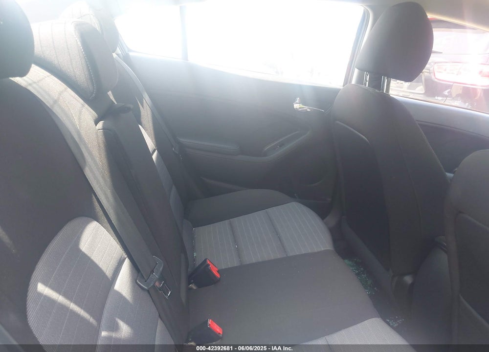 2016 KIA FORTE VIN: KNAFX4A88G5514724