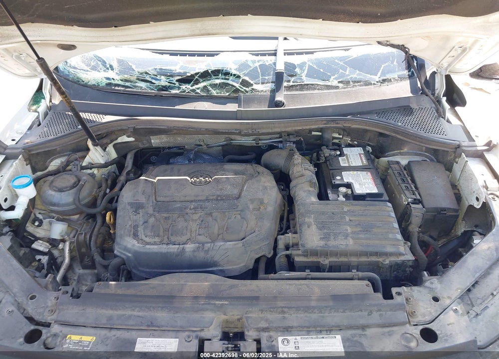 2018 VOLKSWAGEN TIGUAN VIN: 3VV3B7AX5JM091021