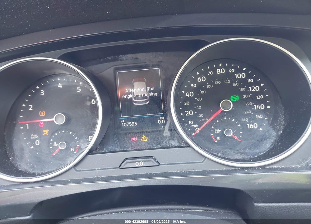 2018 VOLKSWAGEN TIGUAN VIN: 3VV3B7AX5JM091021