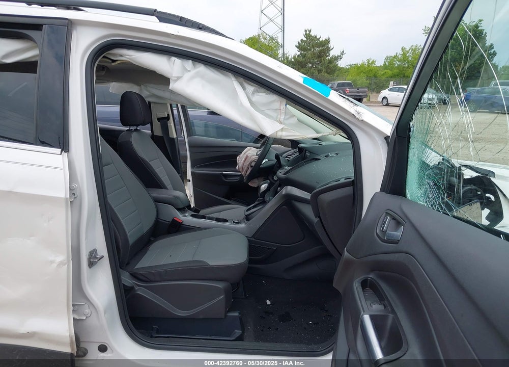 2016 FORD ESCAPE VIN: 1FMCU0G95GUC65243