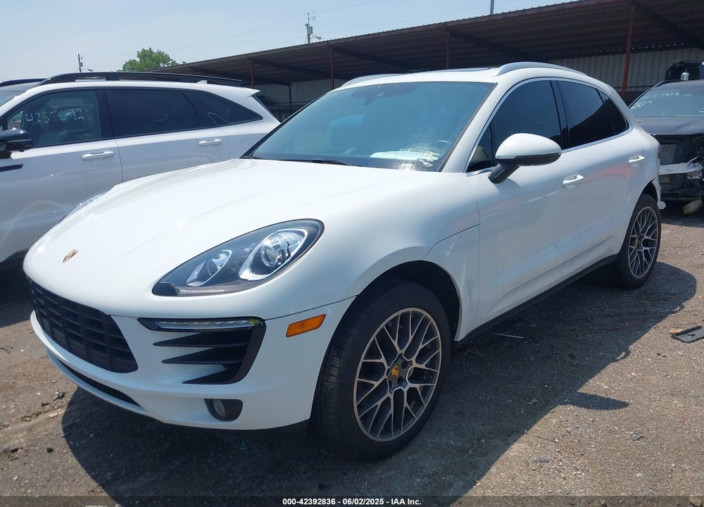 2018 PORSCHE MACAN VIN: WP1AB2A50JLB33909