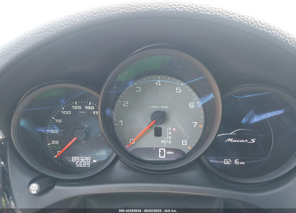 2018 PORSCHE MACAN VIN: WP1AB2A50JLB33909
