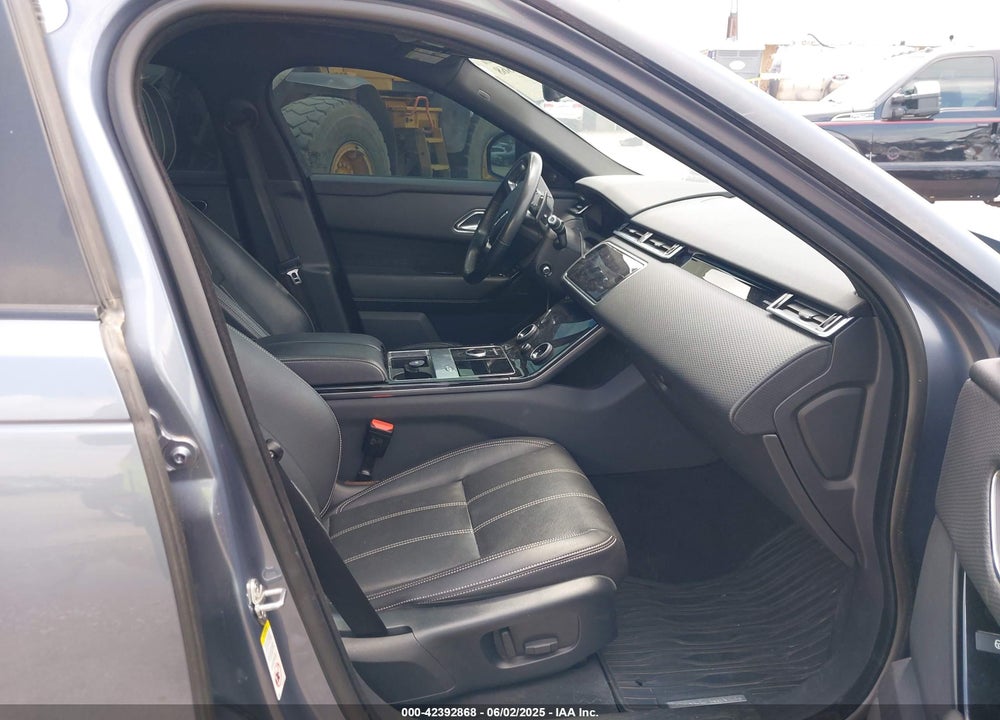 2018 LAND ROVER RANGE ROVER VELAR VIN: SALYB2RN4JA744079
