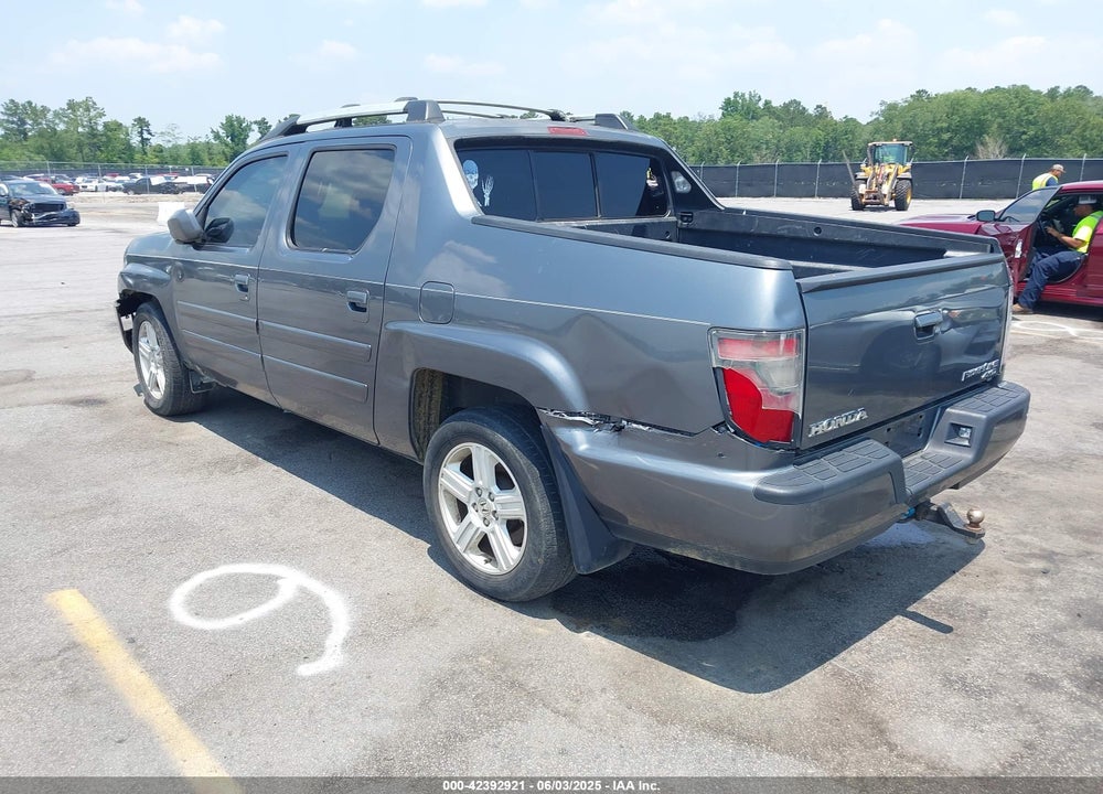 2013 HONDA RIDGELINE VIN: 5FPYK1F5XDB012354