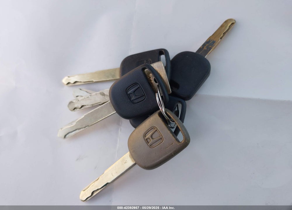2003 HONDA ACCORD VIN: JHMCM56133C055476