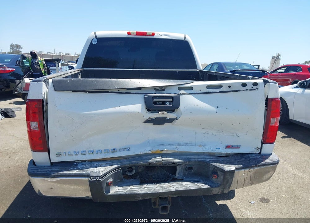 2007 CHEVROLET SILVERADO 1500 LT1 VIN: 3GCEC13J07G523645