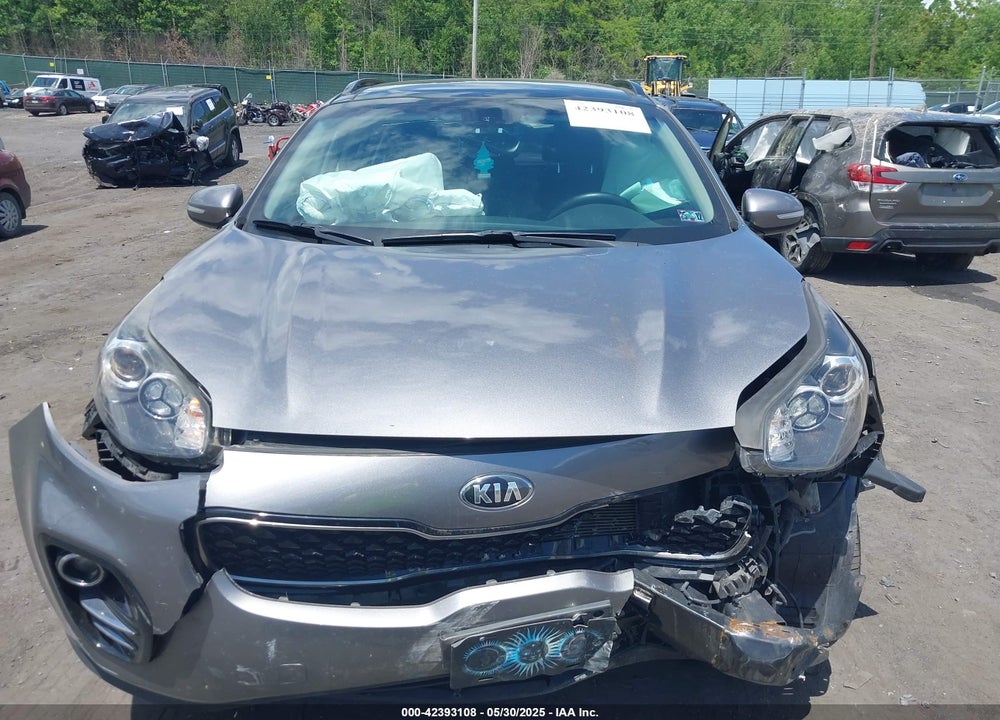2018 KIA SPORTAGE EX VIN: KNDPNCAC5J7407492
