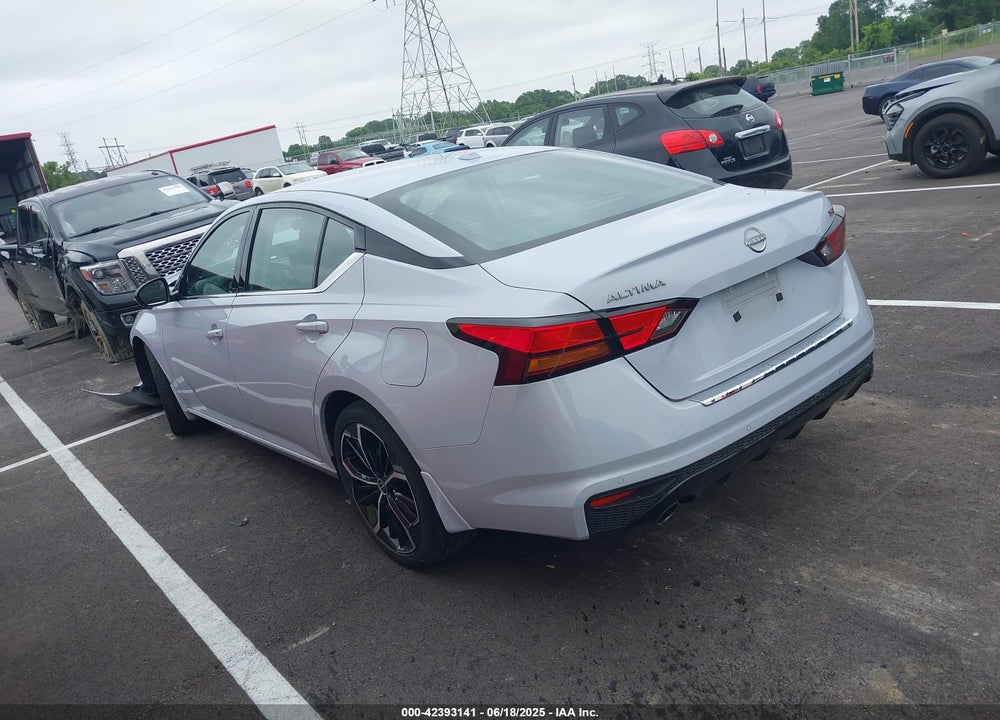 2023 NISSAN ALTIMA SR FWD VIN: 1N4BL4CV6PN326371