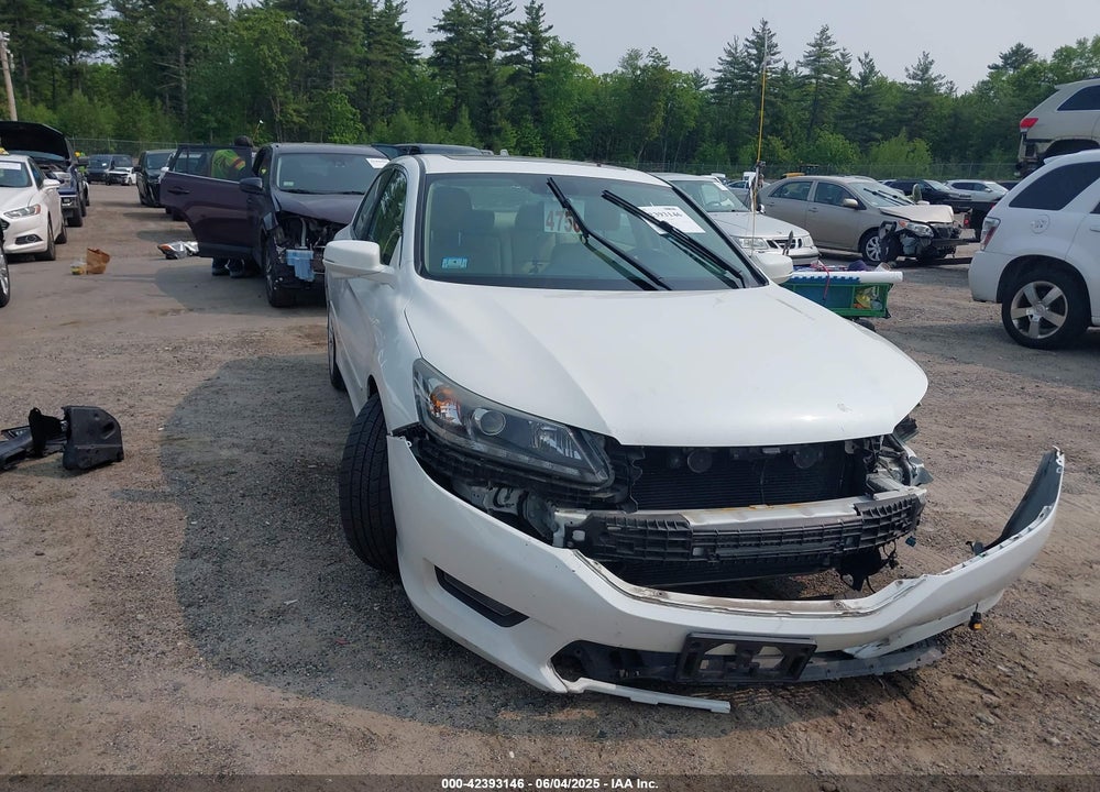 2015 HONDA ACCORD VIN: 1HGCR3F87FA000549