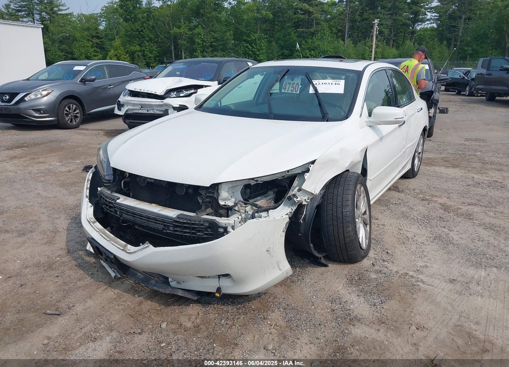 2015 HONDA ACCORD VIN: 1HGCR3F87FA000549