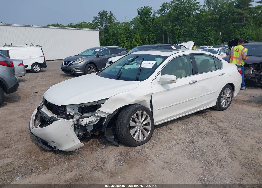 2015 HONDA ACCORD VIN: 1HGCR3F87FA000549