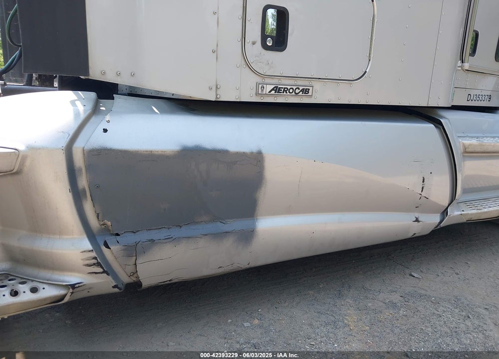 2013 KENWORTH CONSTRUCTION T660 VIN: 1XKADP9X8DJ353379
