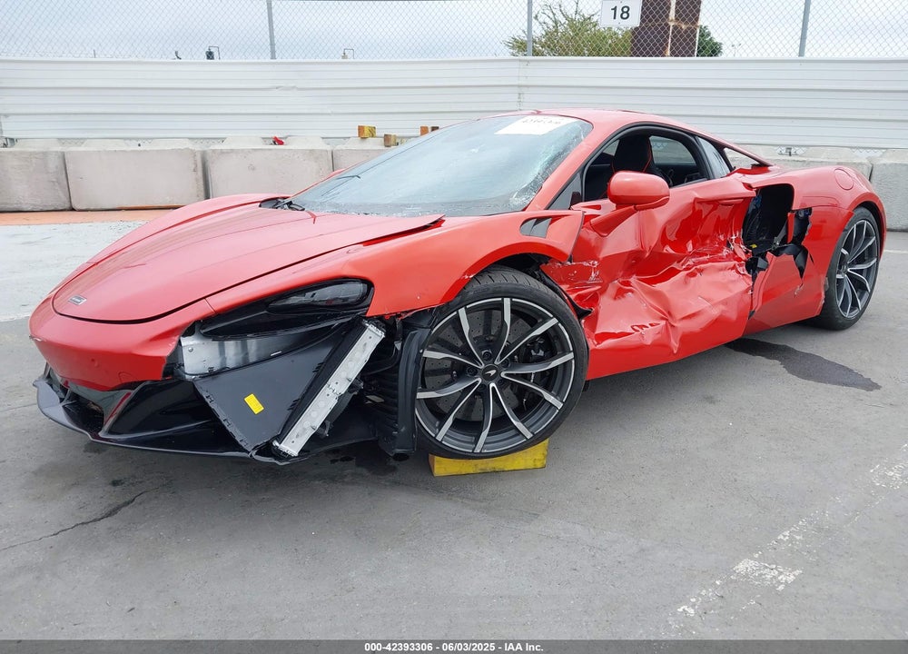 2023 MCLAREN ARTURA PERFORMANCE/TECHLUX/VISION VIN: SBM16AEA4PW001807