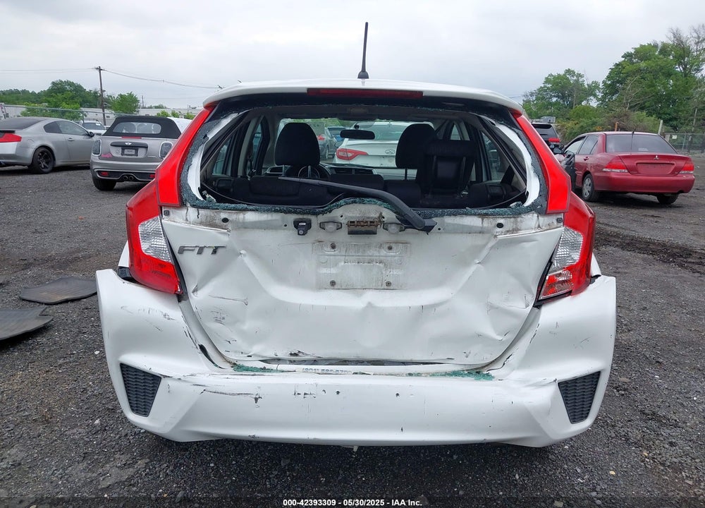 2015 HONDA FIT VIN: 3HGGK5H52FM740677