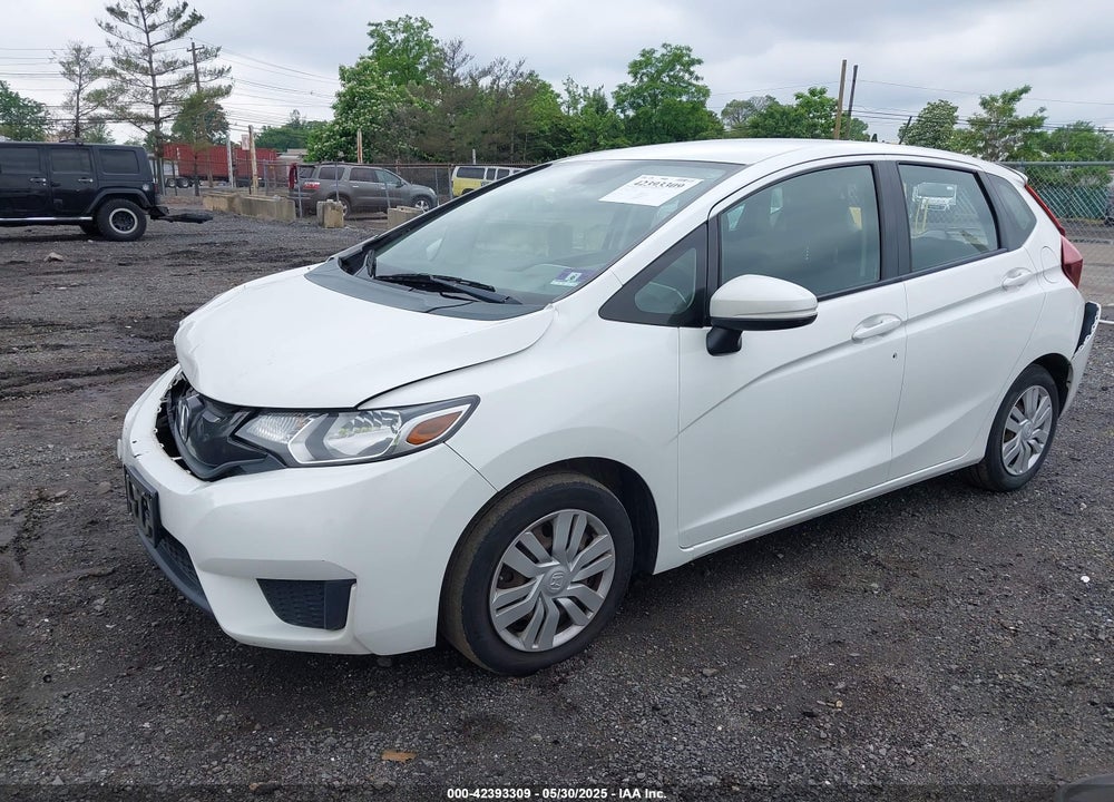 2015 HONDA FIT VIN: 3HGGK5H52FM740677