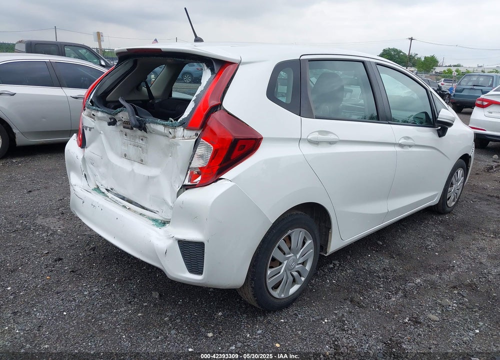 2015 HONDA FIT VIN: 3HGGK5H52FM740677
