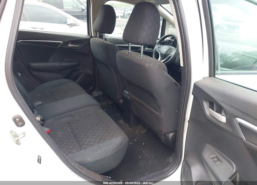 2015 HONDA FIT VIN: 3HGGK5H52FM740677