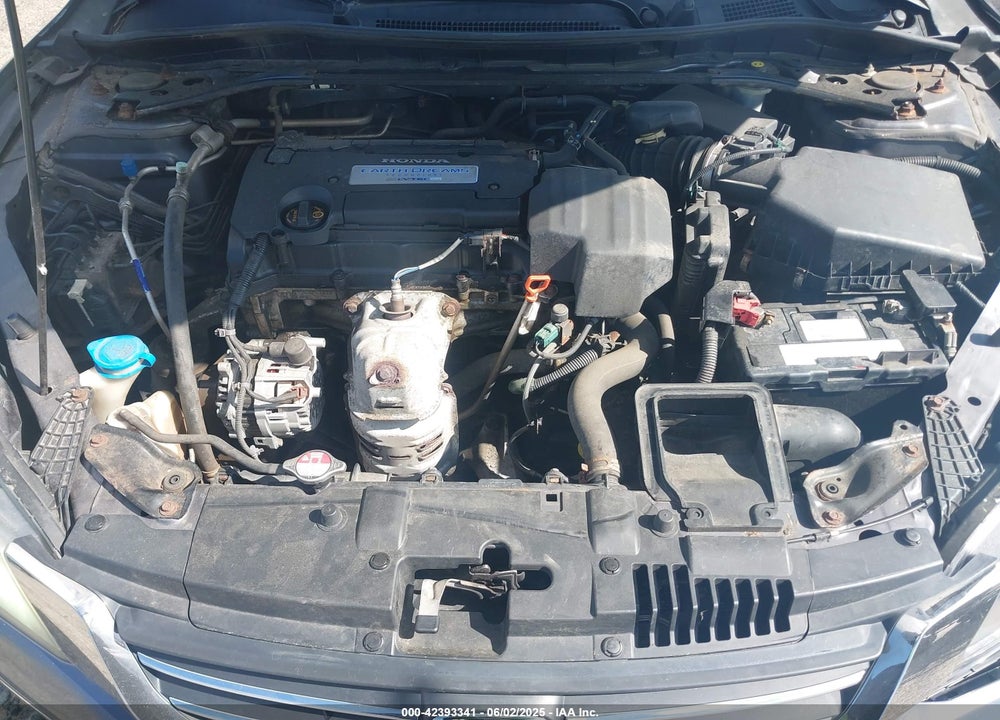 2013 HONDA ACCORD VIN: 1HGCR2F84DA175638