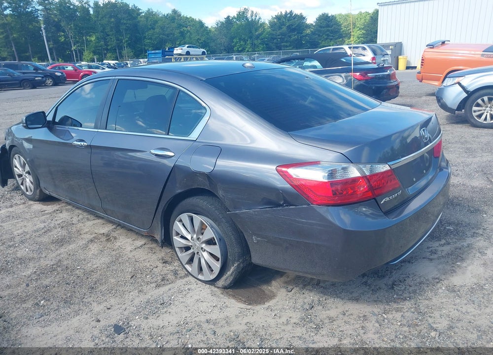 2013 HONDA ACCORD VIN: 1HGCR2F84DA175638