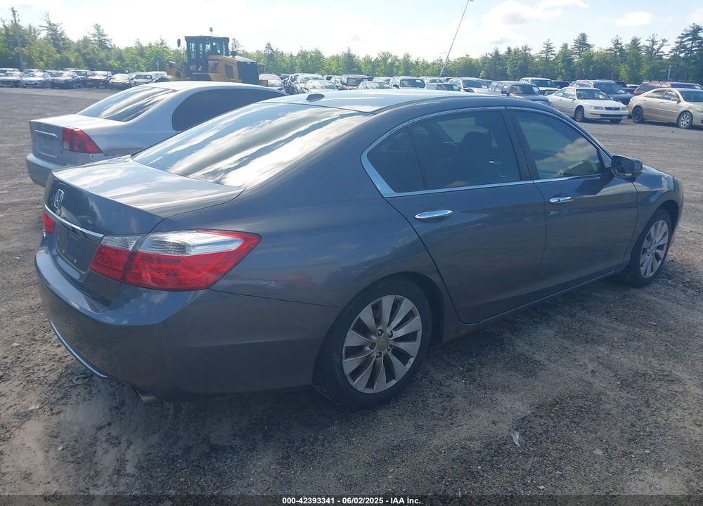 2013 HONDA ACCORD VIN: 1HGCR2F84DA175638
