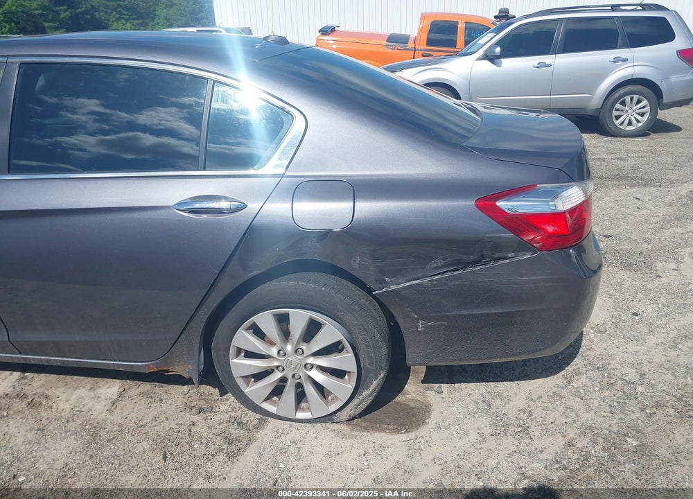 2013 HONDA ACCORD VIN: 1HGCR2F84DA175638