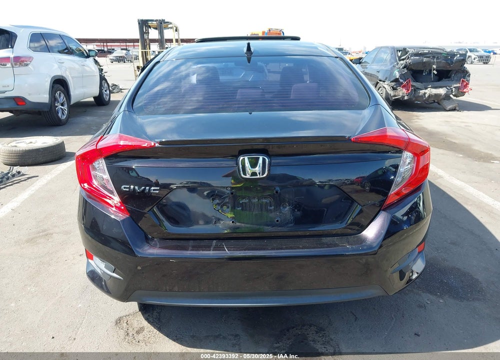2018 HONDA CIVIC EX-T VIN: 19XFC1F35JE200003