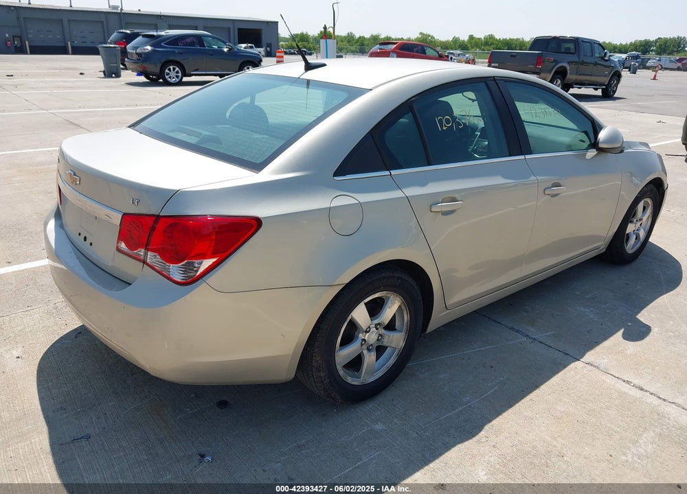 2014 CHEVROLET CRUZE VIN: 1G1PC5SB6E7196812