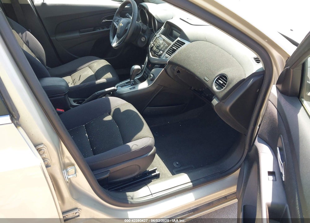 2014 CHEVROLET CRUZE VIN: 1G1PC5SB6E7196812
