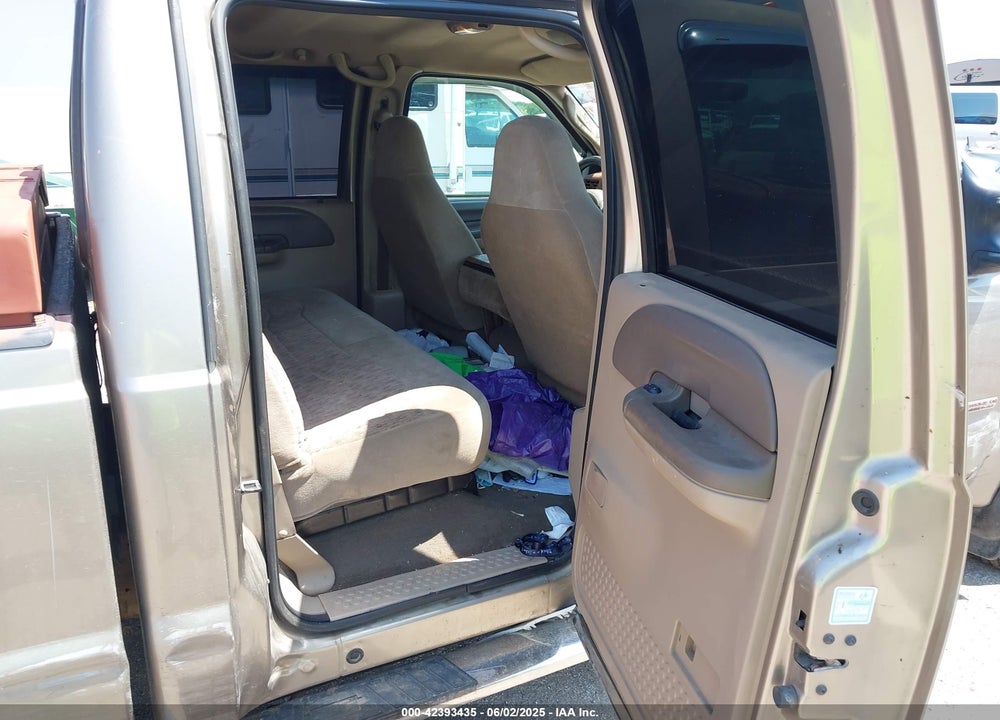 2004 FORD F 350 VIN: 1FTWW33P14EA30880