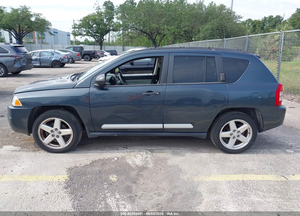 2007 JEEP COMPASS VIN: 1JBFT57W470241712