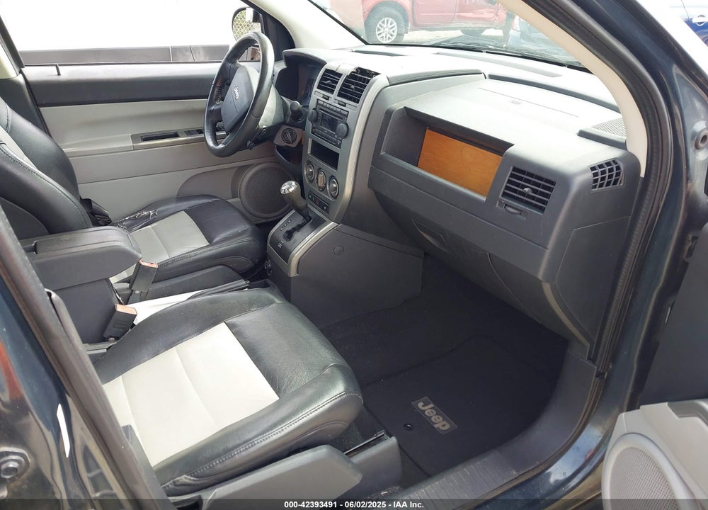 2007 JEEP COMPASS VIN: 1JBFT57W470241712