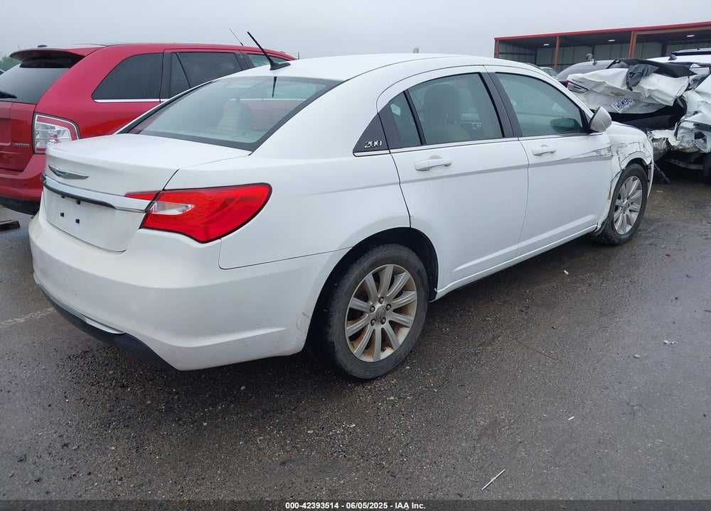 2013 CHRYSLER 200 VIN: 1C3CCBBB1DN515715