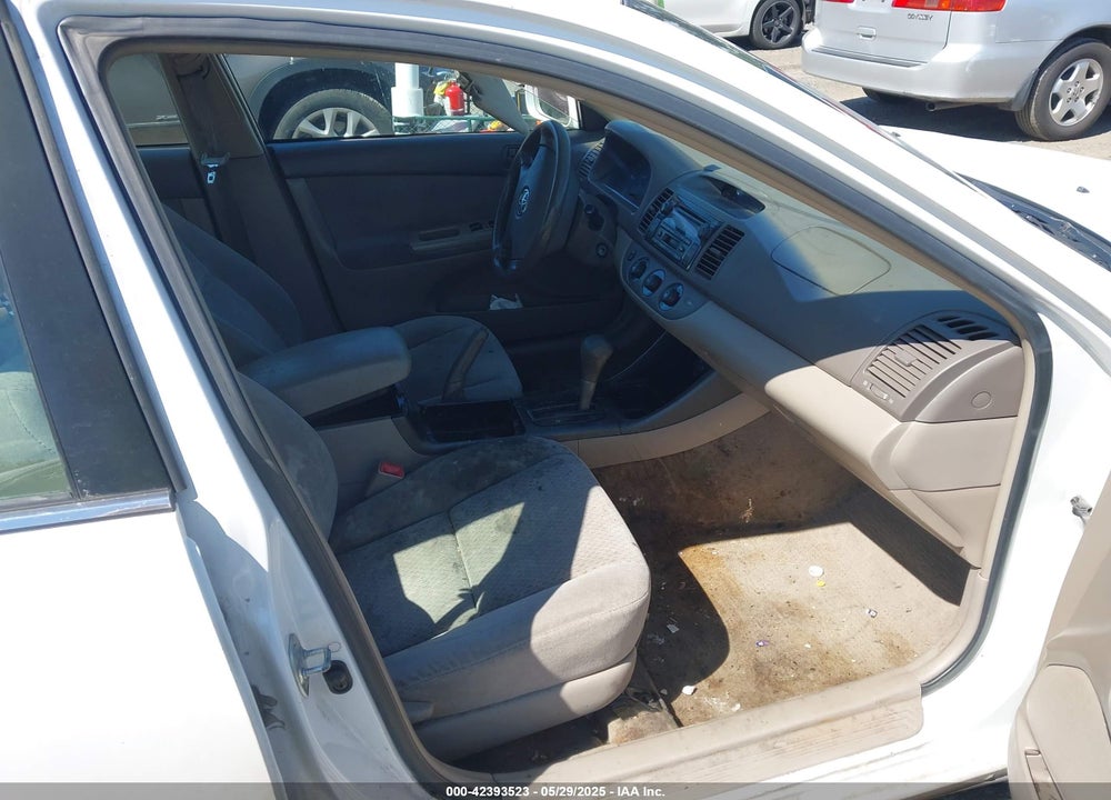 2004 TOYOTA CAMRY LE V6 VIN: 4T1BF32K74U070676