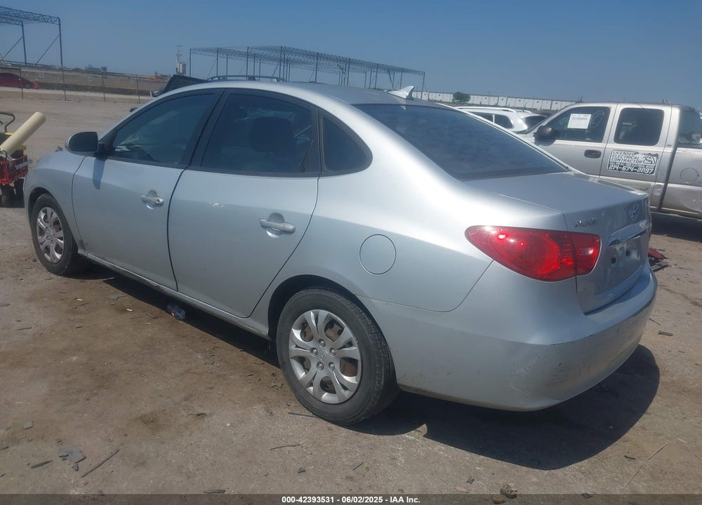 2010 HYUNDAI ELANTRA VIN: KMHDU4AD7AU142835