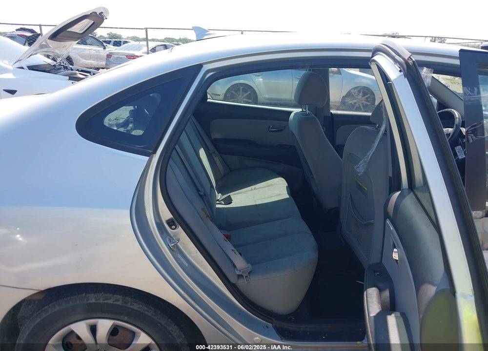 2010 HYUNDAI ELANTRA VIN: KMHDU4AD7AU142835