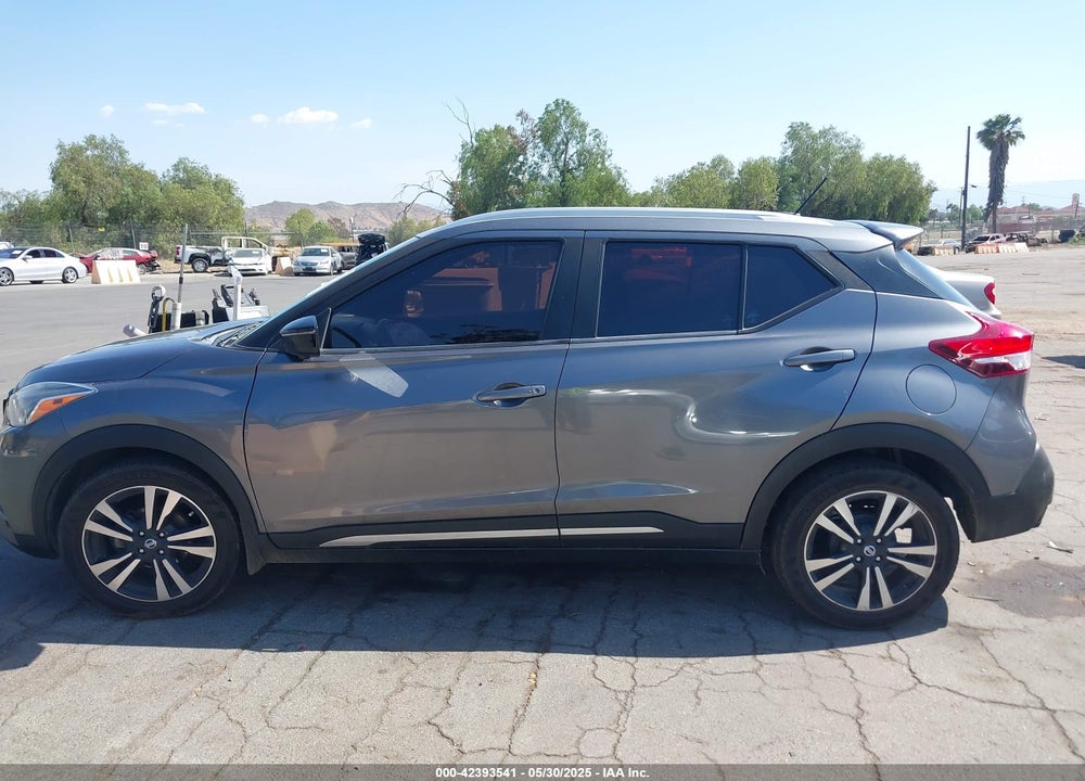 2018 NISSAN KICKS SR VIN: 3N1CP5CUXJL511291