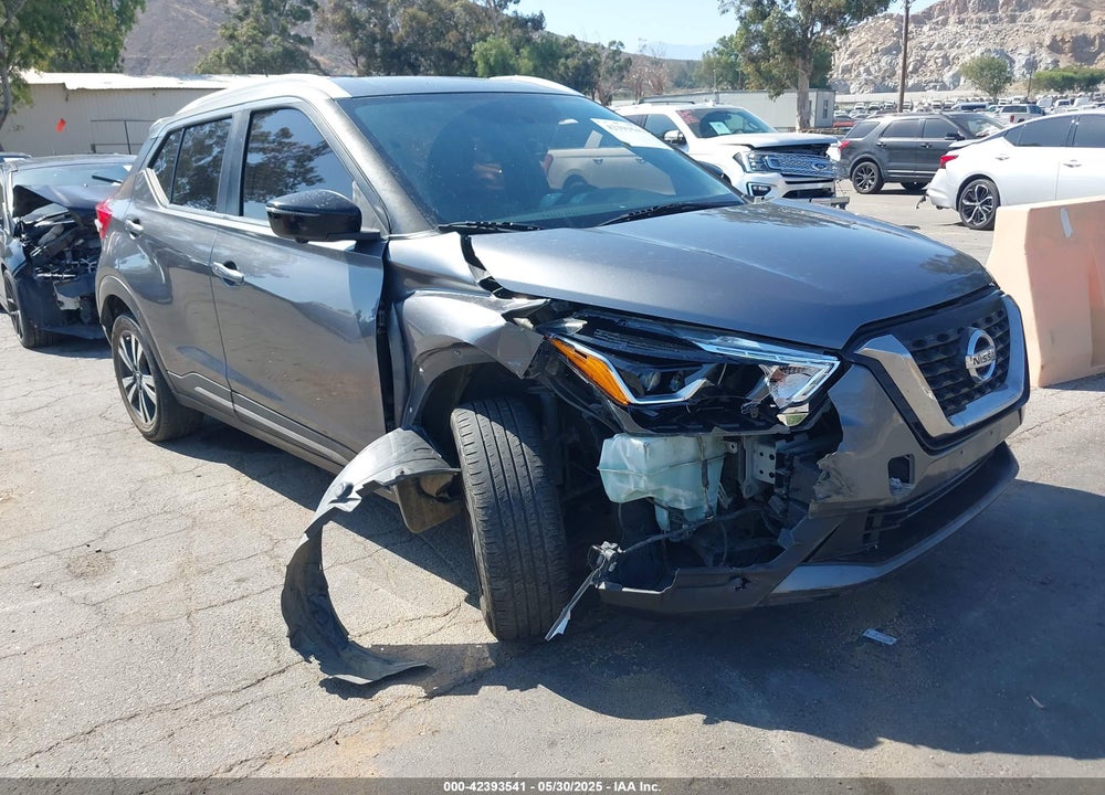 2018 NISSAN KICKS SR VIN: 3N1CP5CUXJL511291