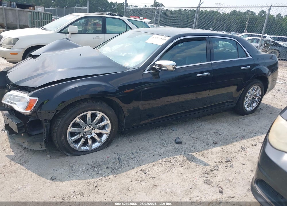 2014 CHRYSLER 300 VIN: 2C3CCAEG0EH181026