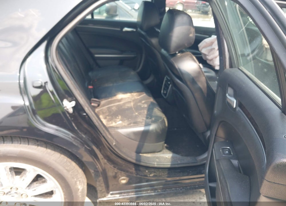 2014 CHRYSLER 300 VIN: 2C3CCAEG0EH181026