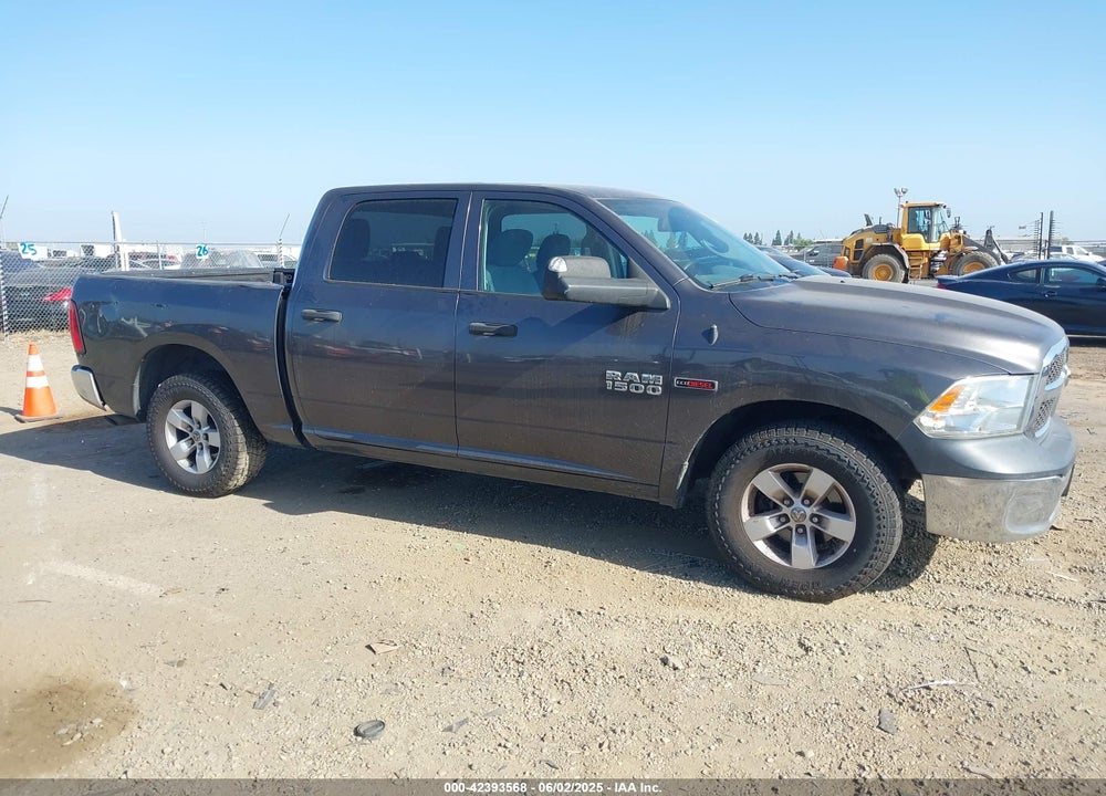 2015 RAM 1500 TRADESMAN VIN: 1C6RR6KMXFS581317