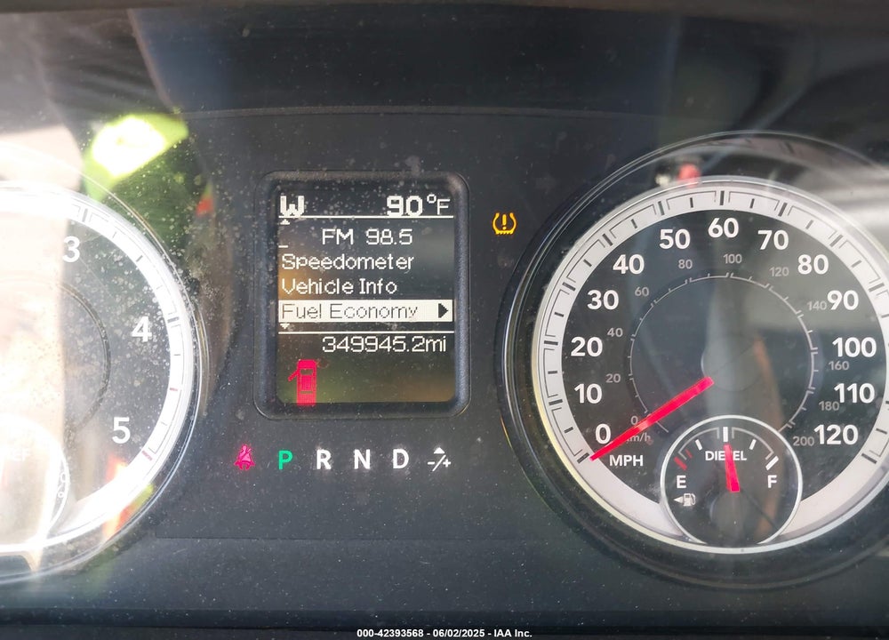 2015 RAM 1500 TRADESMAN VIN: 1C6RR6KMXFS581317