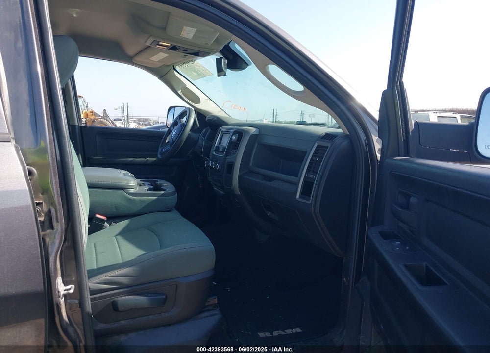 2015 RAM 1500 TRADESMAN VIN: 1C6RR6KMXFS581317