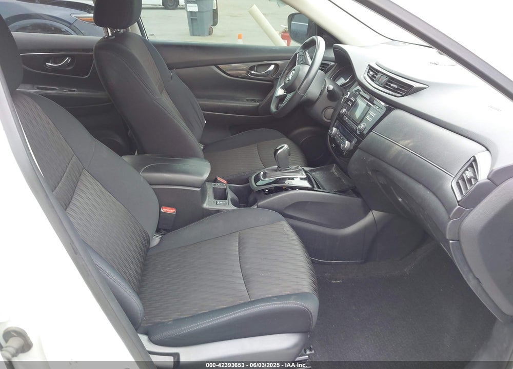 2017 NISSAN ROGUE SV VIN: 5N1AT2MT1HC892731