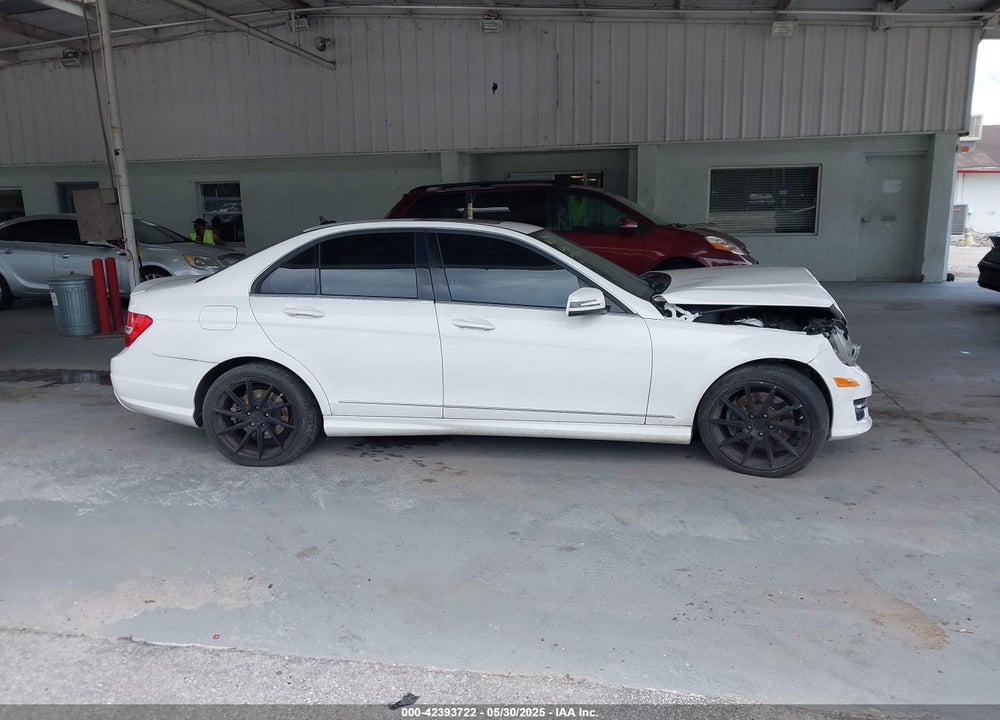 2014 MERCEDES-BENZ C 300 LUXURY 4MATIC/SPORT 4MATIC VIN: WDDGF8ABXEA936842