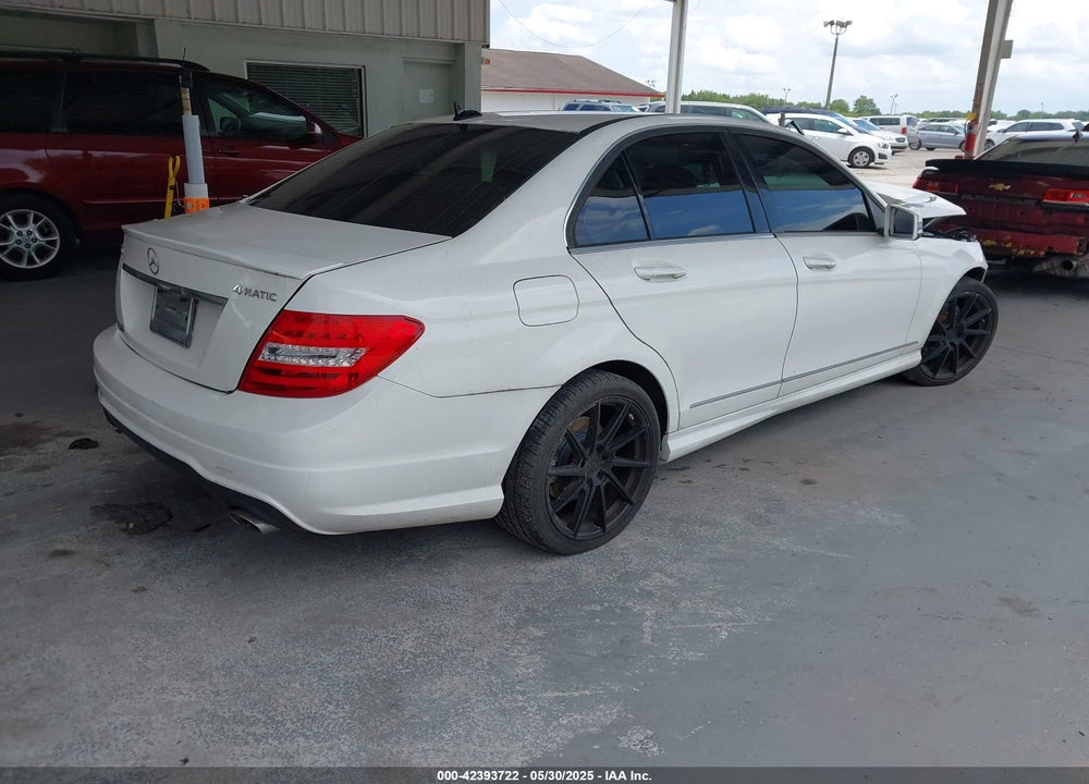 2014 MERCEDES-BENZ C 300 LUXURY 4MATIC/SPORT 4MATIC VIN: WDDGF8ABXEA936842